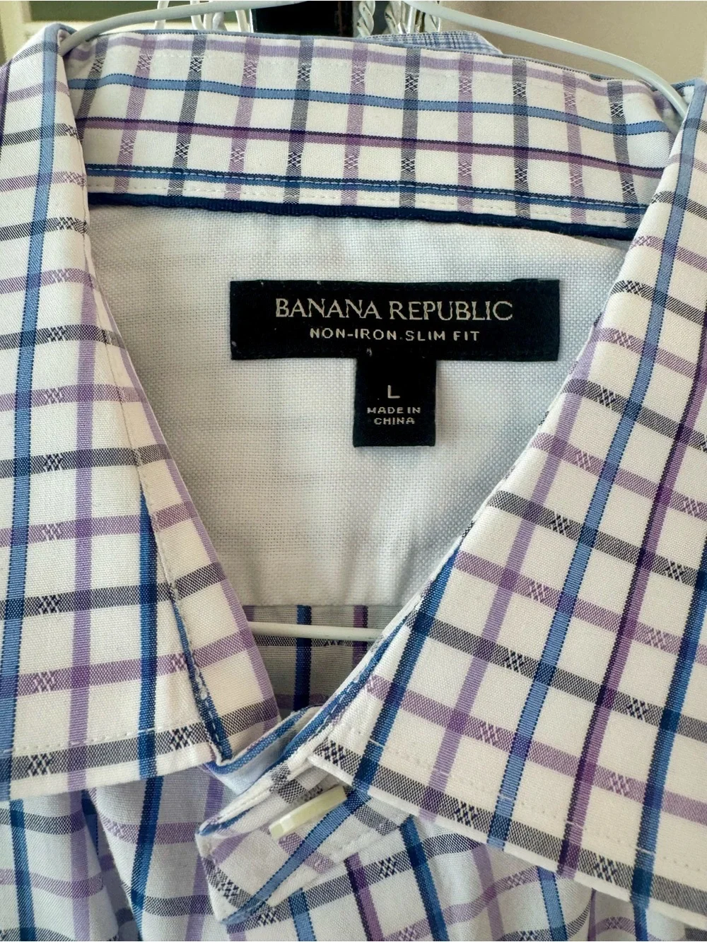 Banana Republic Men’s Purple & Blue Plaid button down shirt non iron slim fit